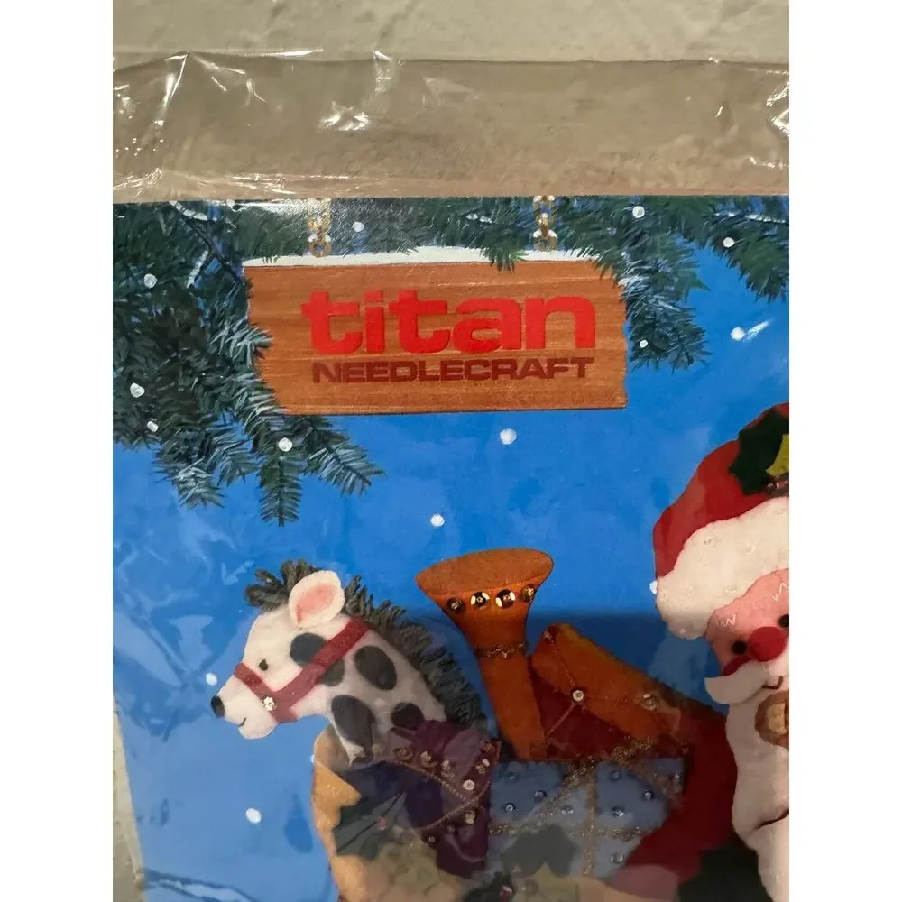 TITAN Needlecraft Felt Christmas Wall Hanging 80's Deadstock NIP